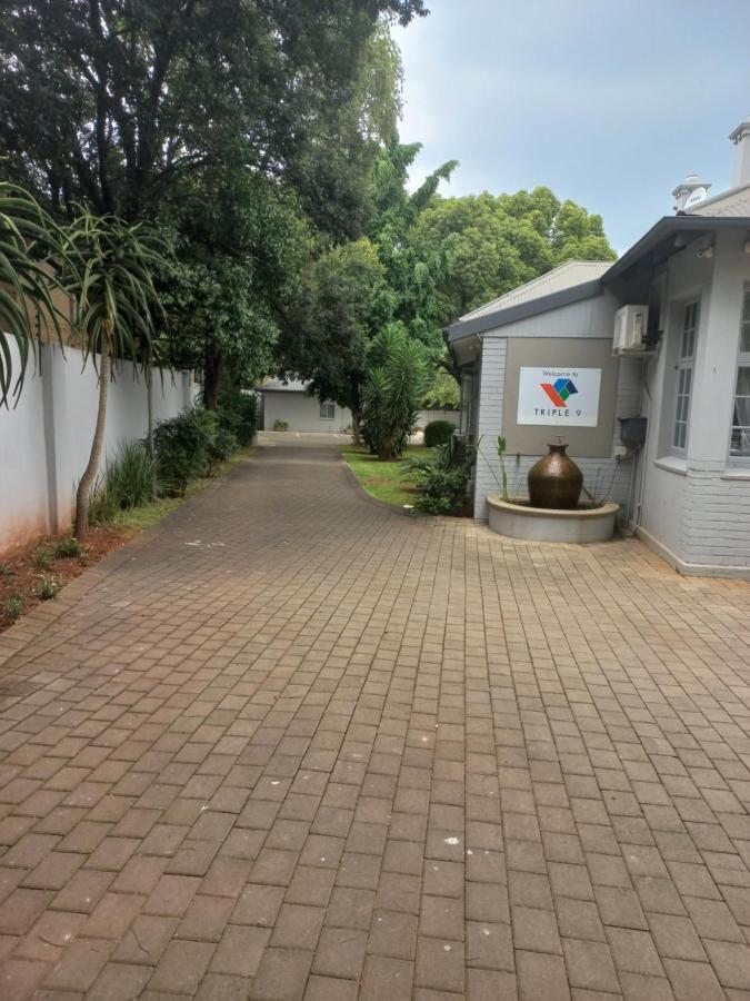 Triple9 Hatfield Guesthouse Pretoria Exterior photo