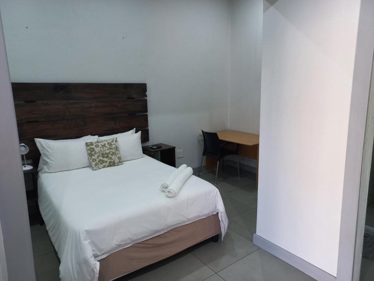 Triple9 Hatfield Guesthouse Pretoria Exterior photo