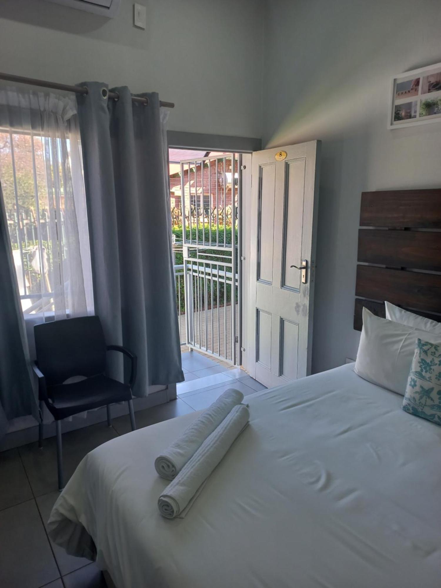 Triple9 Hatfield Guesthouse Pretoria Room photo